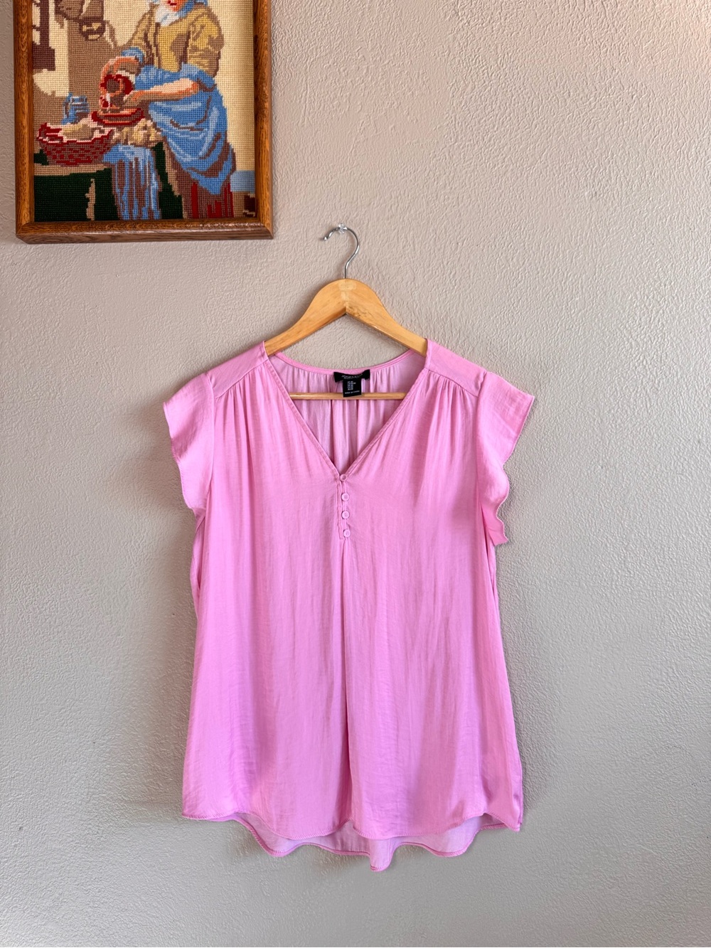 JONES & CO. Pink V-Neck Cap-style Short Sleeves Blouse | Size Medium